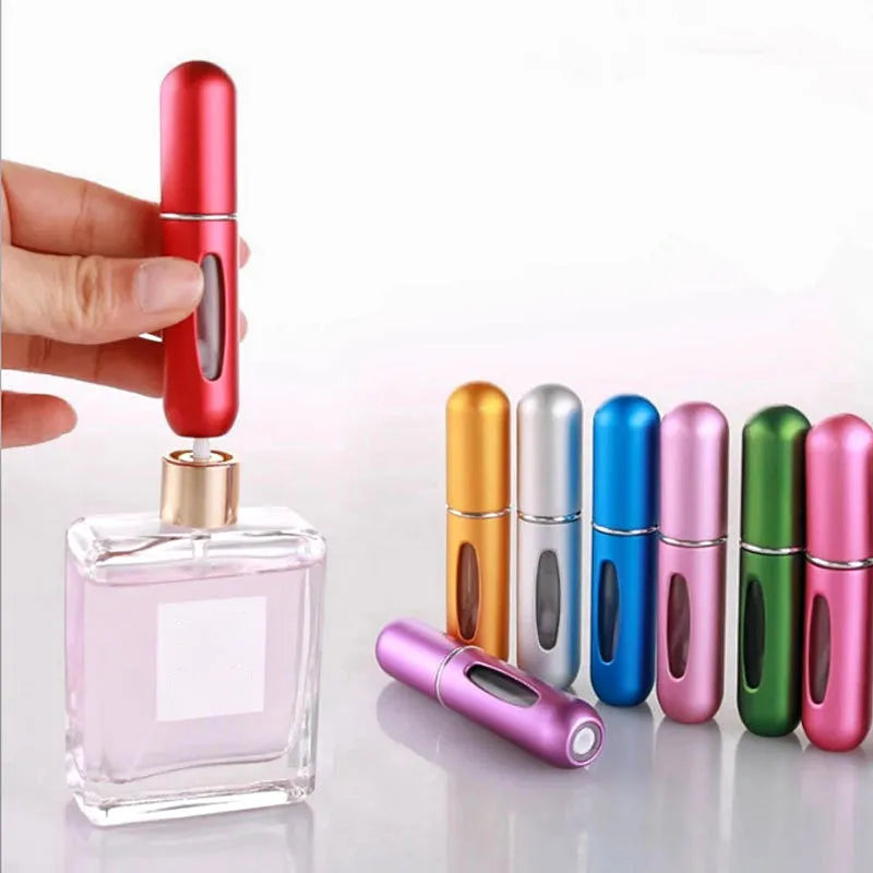 Atomizer z perfumami podróżnymi